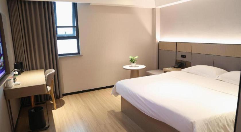 Greentree Inn Suzhou Industrial Zone Yangcheng Lake Weiting Mong Kok Express Hotel Exterior photo