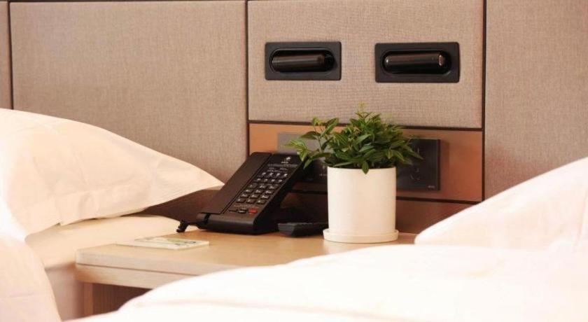 Greentree Inn Suzhou Industrial Zone Yangcheng Lake Weiting Mong Kok Express Hotel Exterior photo