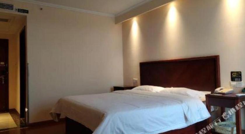 Greentree Inn Suzhou Industrial Zone Yangcheng Lake Weiting Mong Kok Express Hotel Exterior photo